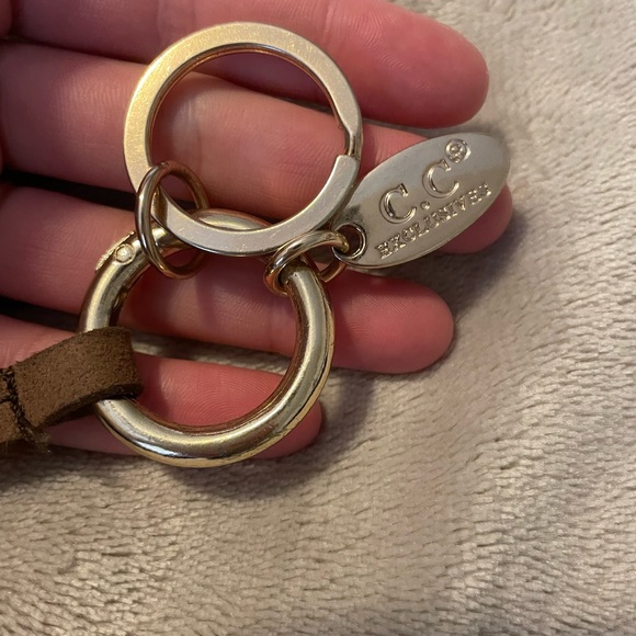 Adorable Key Chain Accessory beanie - Picture 3 of 3